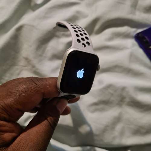 Iwatch 5 , Nike Edition , 44mm with heart and Sleep tracking